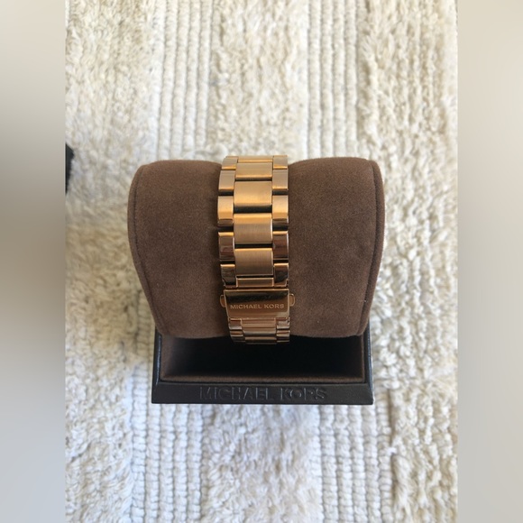 Women’s Michael Kors watch - Picture 6 of 7